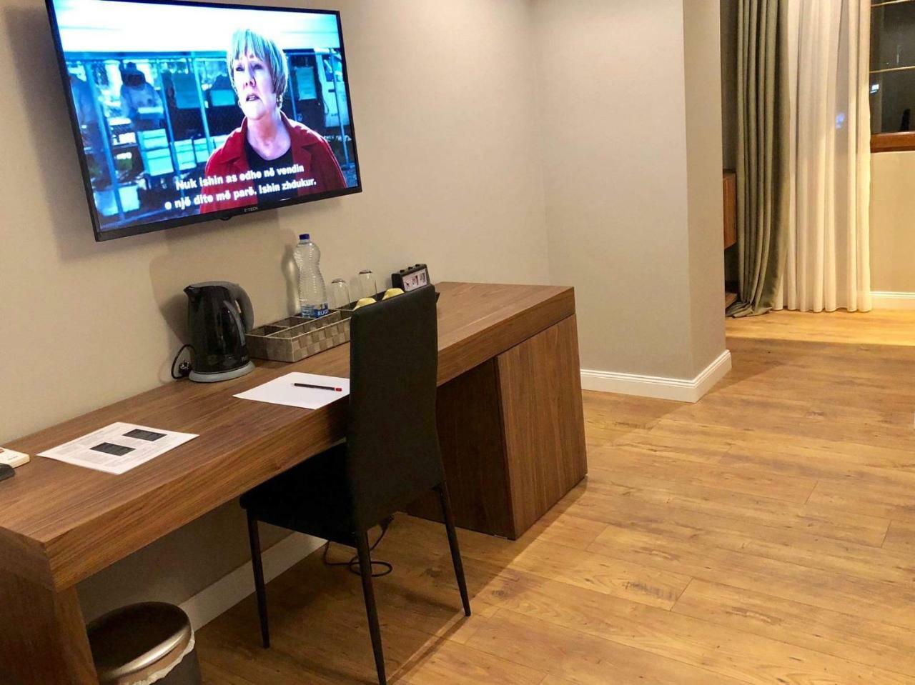 Boulevard Exclusive Приштина Экстерьер фото