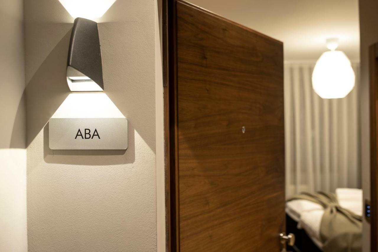 Boulevard Exclusive Приштина Экстерьер фото